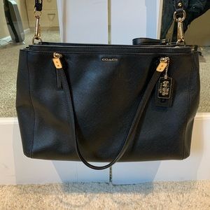 COPY - Coach Leather Embossed 4 Compartment Purse